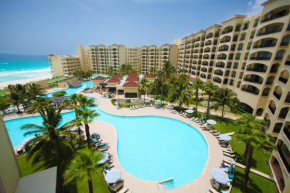 Гостиница The Royal Islander – An All Suites Resort  Канку́н 